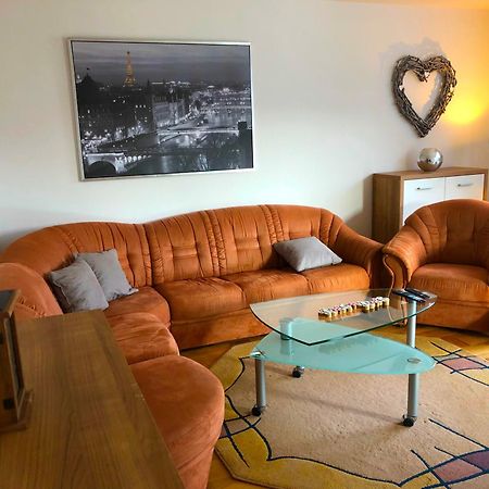 Ferienwohnungen / Ferienhaus Adelsried Ngoại thất bức ảnh
