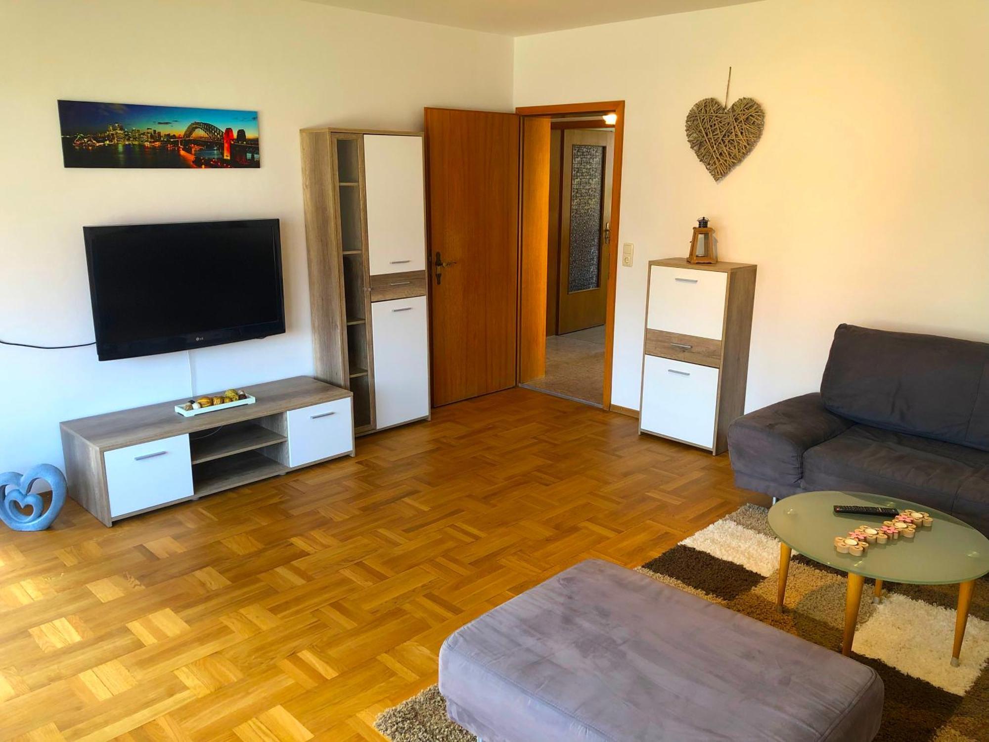 Ferienwohnungen / Ferienhaus Adelsried Ngoại thất bức ảnh