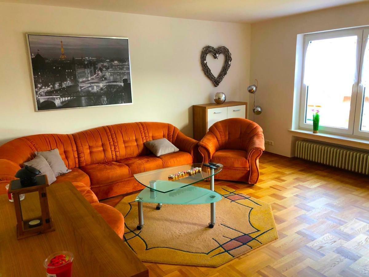 Ferienwohnungen / Ferienhaus Adelsried Ngoại thất bức ảnh